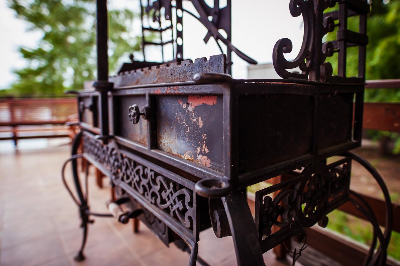 Dacha Na Desne Hotel Kiev Exterior foto